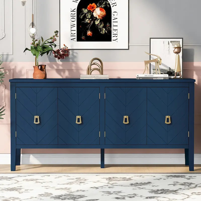 Credenza a quattro ante con motivi geometrici lineari