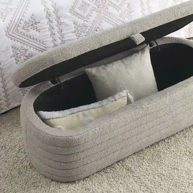 Tapicerowana ławka ze schowkiem z tkaniny boucle sherpa