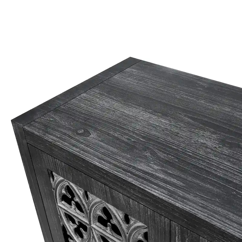 Credenza antica traforata a quattro ante