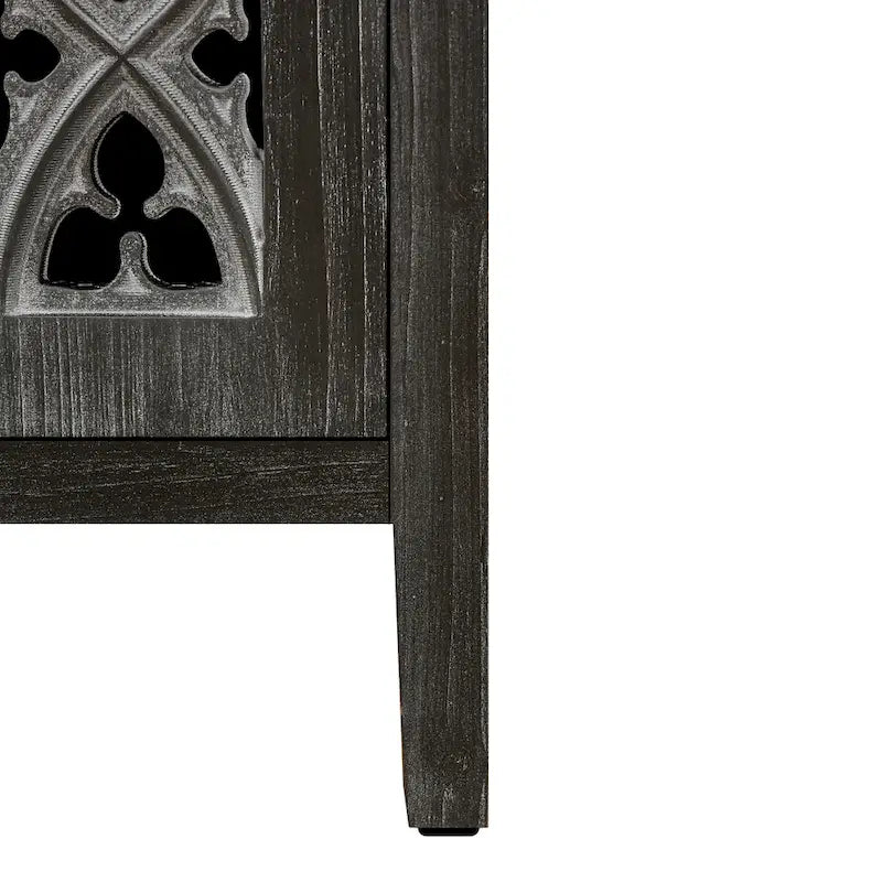 Credenza antica traforata a quattro ante