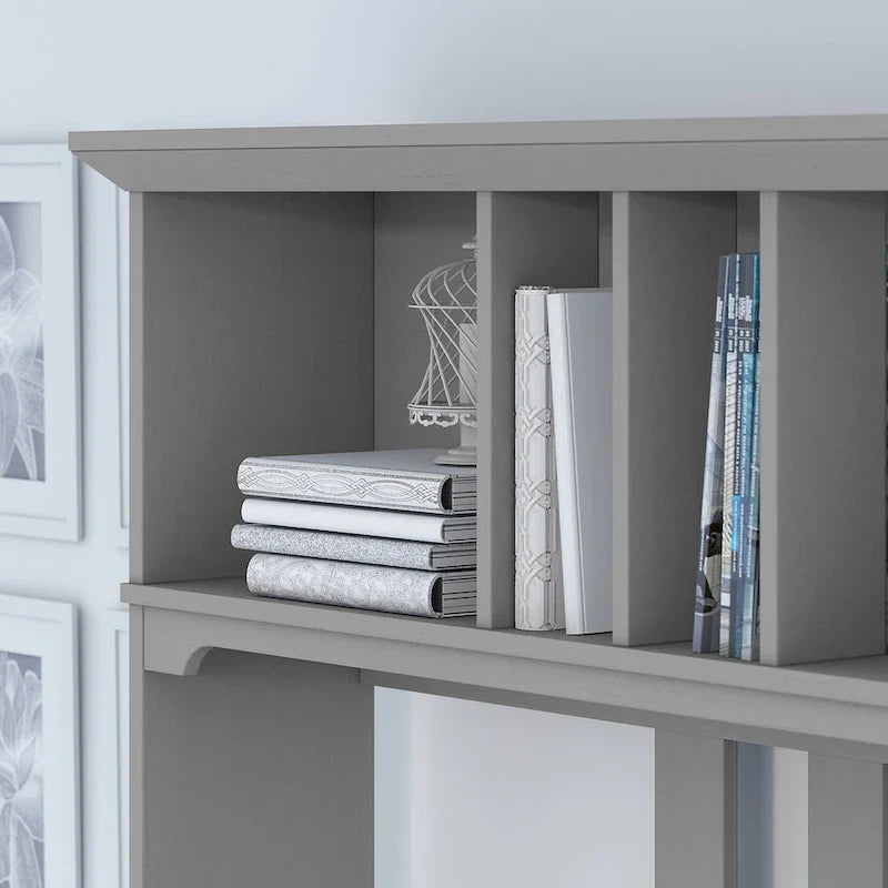 Set da scrivania rustico per ufficio domestico con alzata, schedario, libreria e sedia girevole imbottita, combinazione per postazione di lavoro
