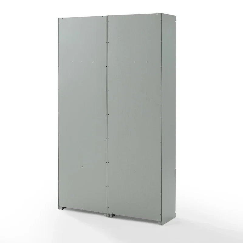 Armadio in legno grigio chiaro con cassetti